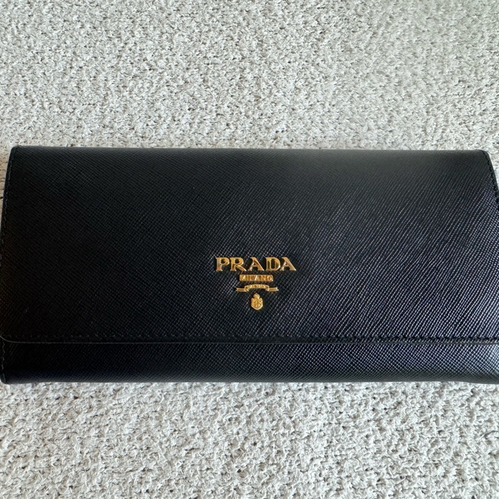 PRADA Saffiano Leather Wallet